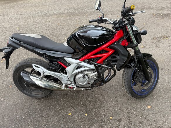 2011 Suzuki SFV 650 Gladius, чёрный, 330000 рублей - вид 10