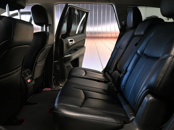 2014 Nissan Pathfinder IV, серый - вид 21