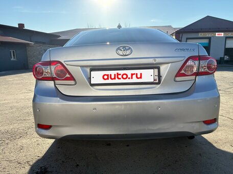2011 Toyota Corolla X (E140, E150) Рестайлинг, серебристый, 854000 рублей, вид 5