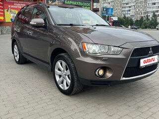 2011 Mitsubishi Outlander II Рестайлинг, коричневый, 1370000 рублей, вид 2