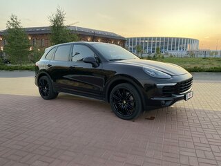 2015 Porsche Cayenne Diesel II Рестайлинг (958), чёрный, 5150000 рублей, вид 4