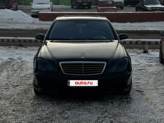 2005 Mercedes-Benz S-Класс 500 IV (W220) Рестайлинг, чёрный, 2000000 рублей, вид 4