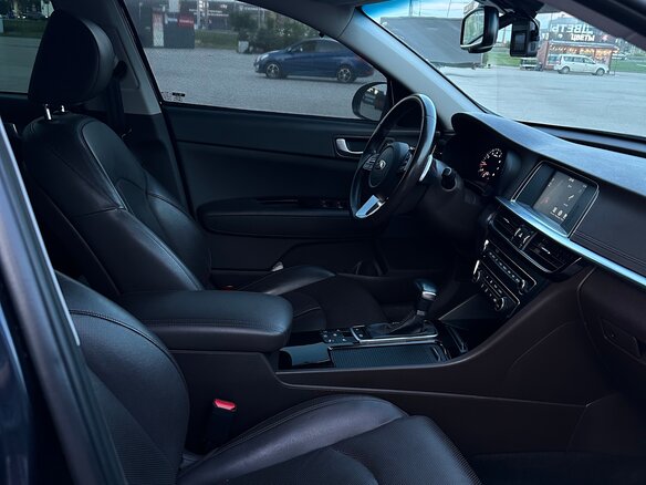 2019 Kia Optima IV Рестайлинг, синий, 1950000 рублей - вид 6