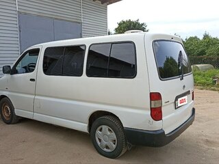 2006 Toyota HiAce XH10 Рестайлинг, белый, 1300000 рублей, вид 4