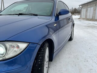 2008 BMW 1 серии 118i I (E81/E82/E87/E88) Рестайлинг, синий, 990000 рублей, вид 2