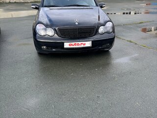 2003 Mercedes-Benz C-Класс 180 II (W203), чёрный, 630000 рублей, вид 2