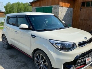 2017 Kia Soul II Рестайлинг, бежевый, 1350000 рублей, вид 1