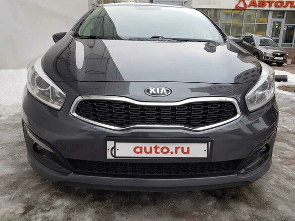 2015 Kia Ceed II Рестайлинг, серый - вид 1