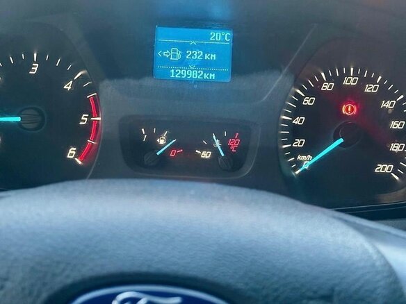 2017 Ford Transit, красный, 3000000 рублей - вид 9