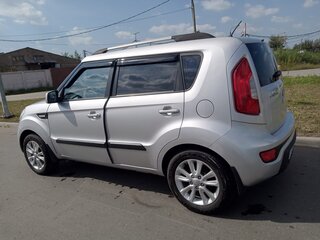 2013 Kia Soul I Рестайлинг, серый, 700000 рублей, вид 3