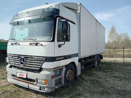 1999 Mercedes-Benz Actros, белый, 2400000 рублей, вид 1