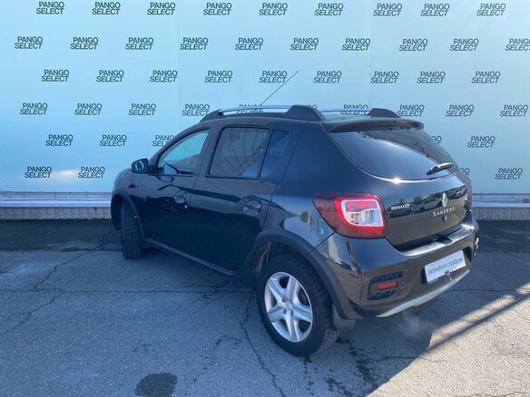 2017 Renault Sandero Stepway II, чёрный, 880000 рублей - вид 5
