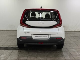 2022 Kia Soul III, белый, 1810000 рублей, вид 4