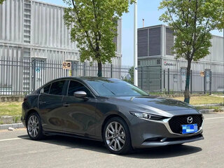 2021 Mazda 3 Axela IV (BP), серый, 1580000 рублей, вид 3