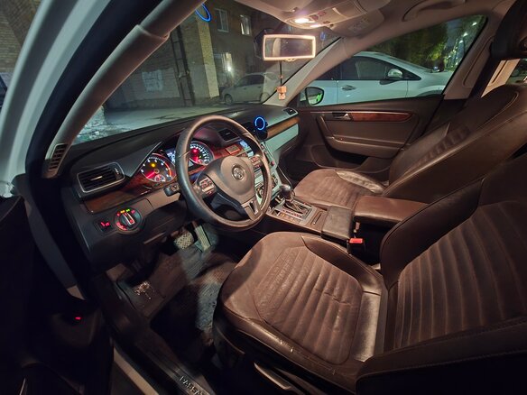 2011 Volkswagen Passat B7, белый - вид 10