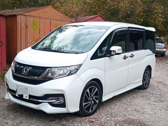 2017 Honda Stepwgn Spada V Рестайлинг, белый, 2699000 рублей - вид 7