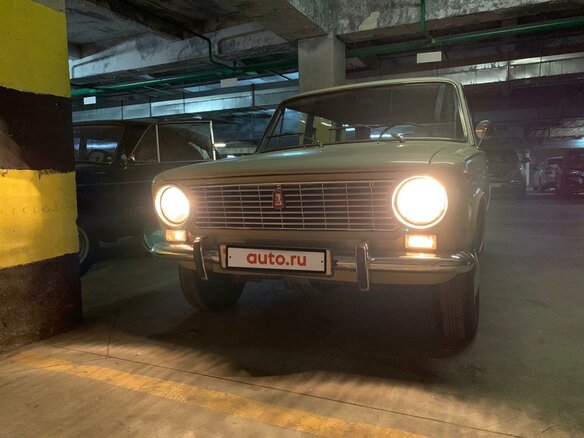 1972 Lada (ВАЗ) 2102, бежевый - вид 1