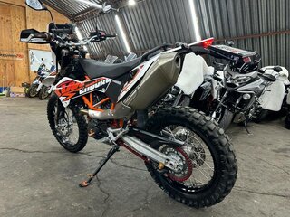 2017 KTM 690 Enduro R, белый, 825000 рублей, вид 5