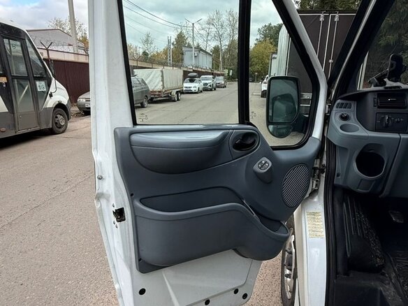 2013 Ford Transit, белый, 1400000 рублей - вид 6
