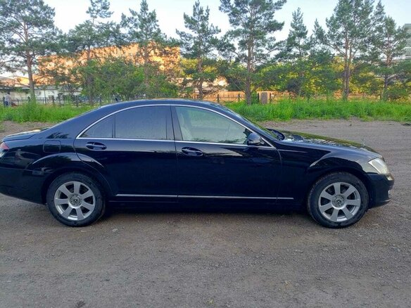 2009 Mercedes-Benz S-Класс 350 V (W221), чёрный, 1350000 рублей - вид 1