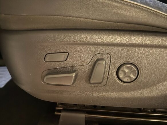 2023 Hyundai Santa Fe IV Рестайлинг, белый, 4750000 рублей - вид 19