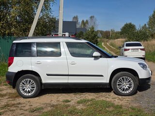 2013 Skoda Yeti I, белый, 1050000 рублей, вид 3