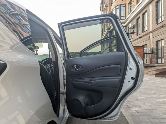 2020 Nissan Note e-Power II Рестайлинг, серый, 1650000 рублей - вид 13