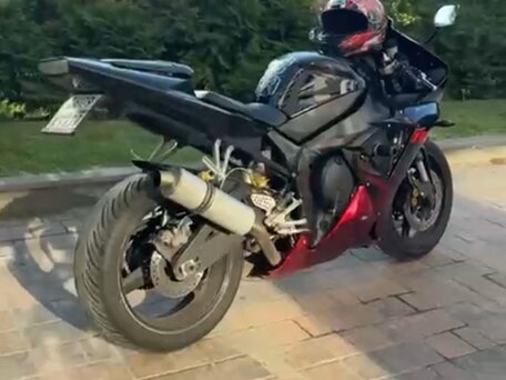 2003 Yamaha YZF-R1, чёрный, 500000 рублей, вид 3