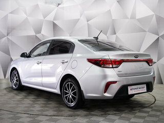 2018 Kia Rio IV, серебристый, 1325000 рублей, вид 3