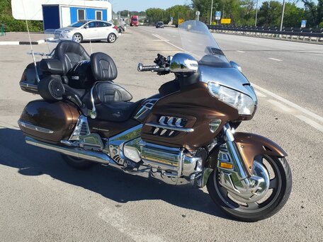 2005 Honda GL 1800 Gold Wing, коричневый, 1199000 рублей, вид 3
