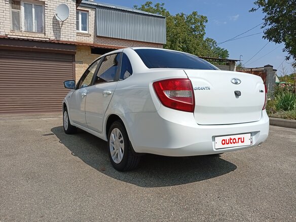 2017 Lada (ВАЗ) Granta I, белый, 525000 рублей - вид 7
