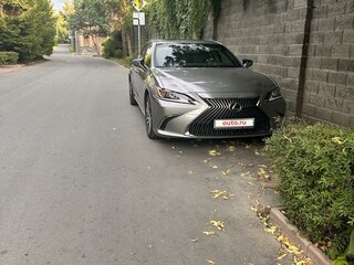 2018 Lexus ES 250 VII, серый, 3700000 рублей, вид 1