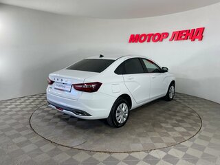 2025 Lada (ВАЗ) Vesta I Рестайлинг (NG), белый, 1215000 рублей, вид 4