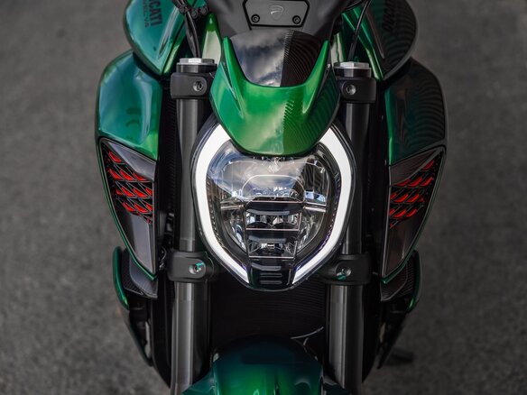 2024 Ducati Diavel V4, зелёный, 9900000 рублей - вид 33