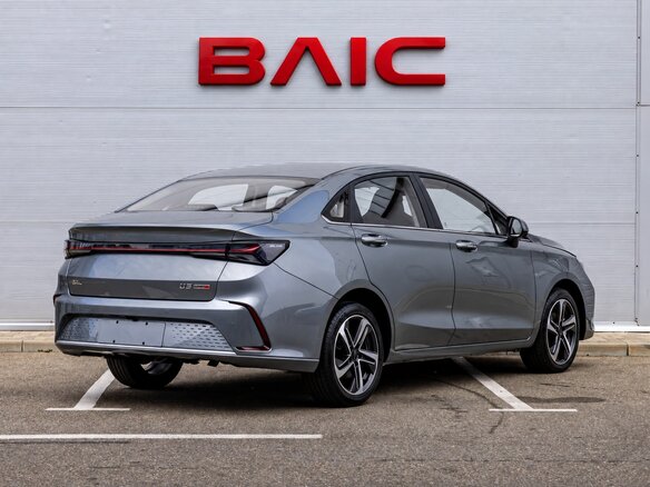 2025 BAIC U5 Plus, серый, 2556000 рублей - вид 5