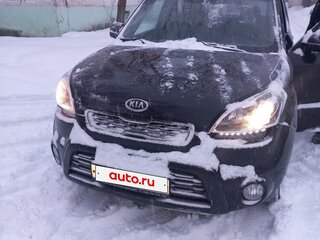 2013 Kia Soul I Рестайлинг, чёрный, 950000 рублей, вид 1