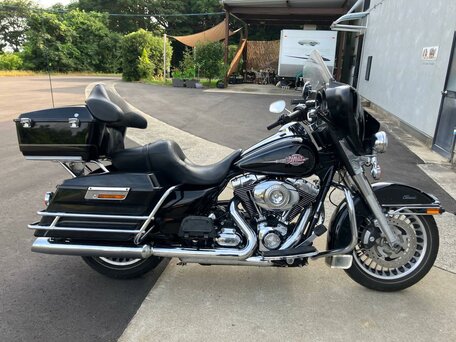 2009 Harley-Davidson Electra Glide, чёрный, 925000 рублей, вид 2