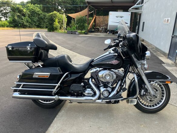 2009 Harley-Davidson Electra Glide, чёрный, 925000 рублей - вид 1