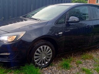 2013 Opel Astra J Рестайлинг, чёрный, 605000 рублей, вид 3