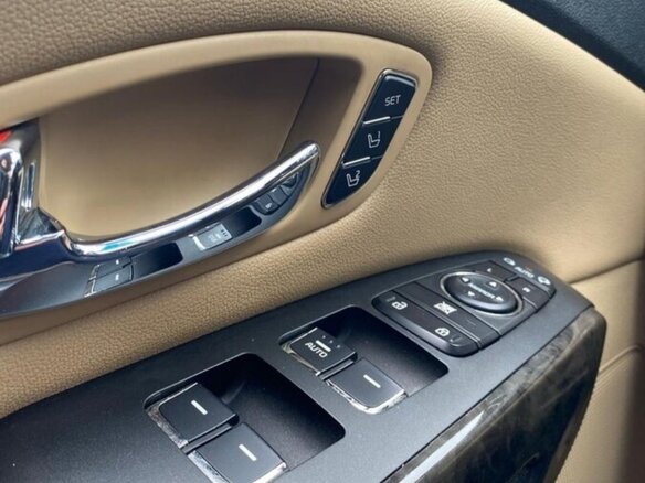 2019 Kia Carnival III, чёрный, 3650000 рублей - вид 9