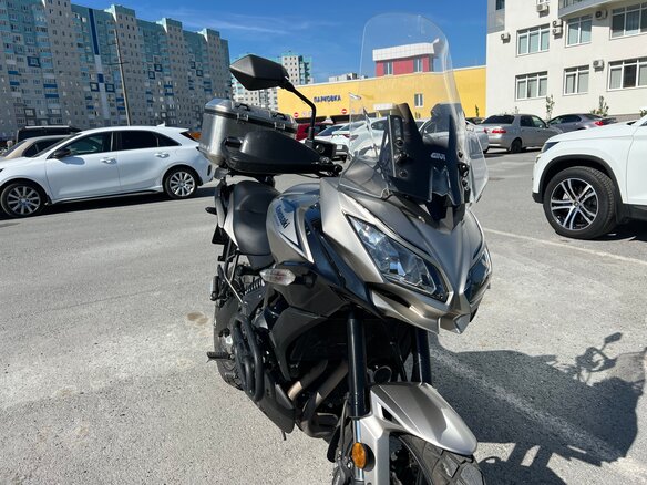 2017 Kawasaki Versys 650, бежевый, 700000 рублей