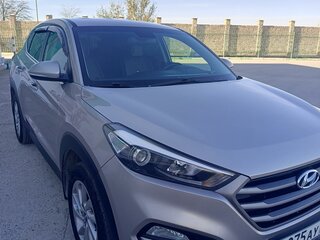 2017 Hyundai Tucson III, бежевый, 2100000 рублей, вид 4