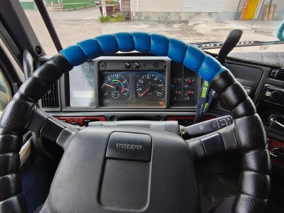 1999 Volvo FH, белый, 1750000 рублей - вид 7