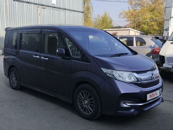 2017 Honda Stepwgn Spada V, фиолетовый, 2250000 рублей - вид 1