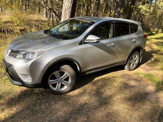2013 Toyota RAV4 IV (XA40), серебристый, 2250000 рублей, вид 2