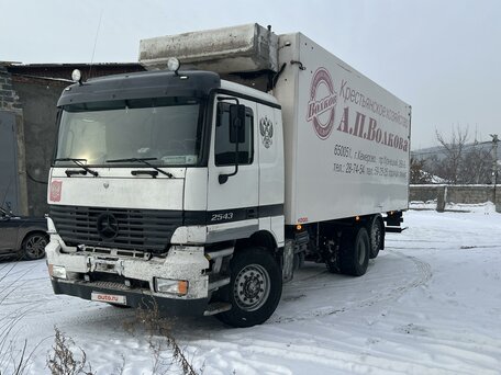 2000 Mercedes-Benz Actros, белый, 1500000 рублей, вид 1