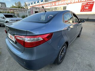 2015 Kia Rio 6-speed III, синий, 1320000 рублей, вид 4