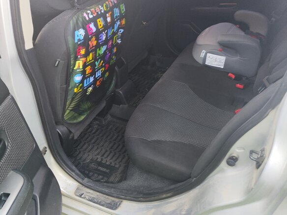 2011 Nissan Tiida I Рестайлинг, серебристый, 900000 рублей - вид 19