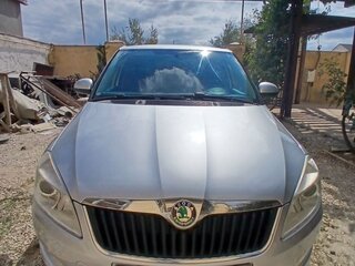 2012 Skoda Fabia II Рестайлинг, серебристый, 560000 рублей, вид 2