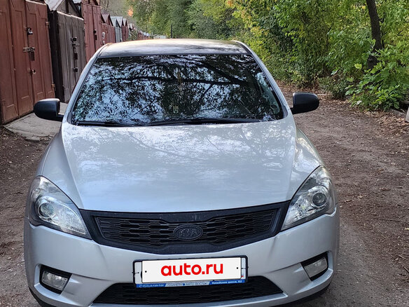 2010 Kia Ceed I Рестайлинг, серебристый, 950000 рублей - вид 1